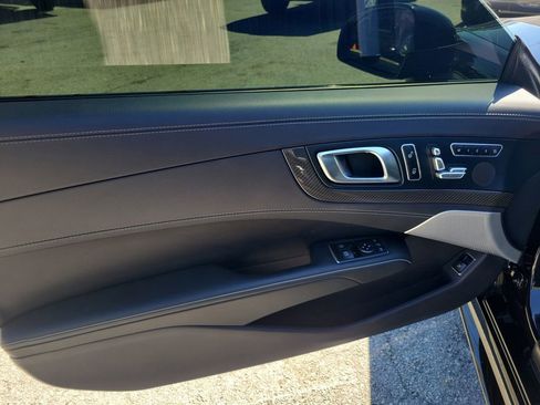 Used 2018 Mercedes-Benz SL 63 AMG image 17