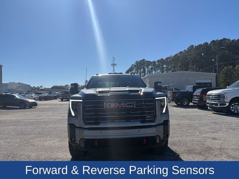 Used 2025 GMC Sierra 2500 AT4 w/ AT4 Premium Plus Package image 3