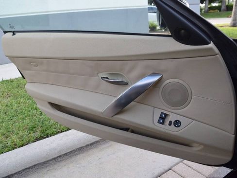 Used 2008 BMW Z4 3.0si RWD image 72
