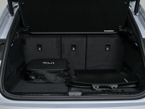 New 2025 Porsche Macan 4 Electric image 31