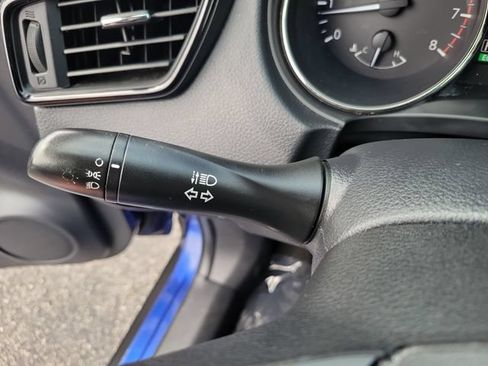 Used 2018 Nissan Rogue S AWD/4WD image 24