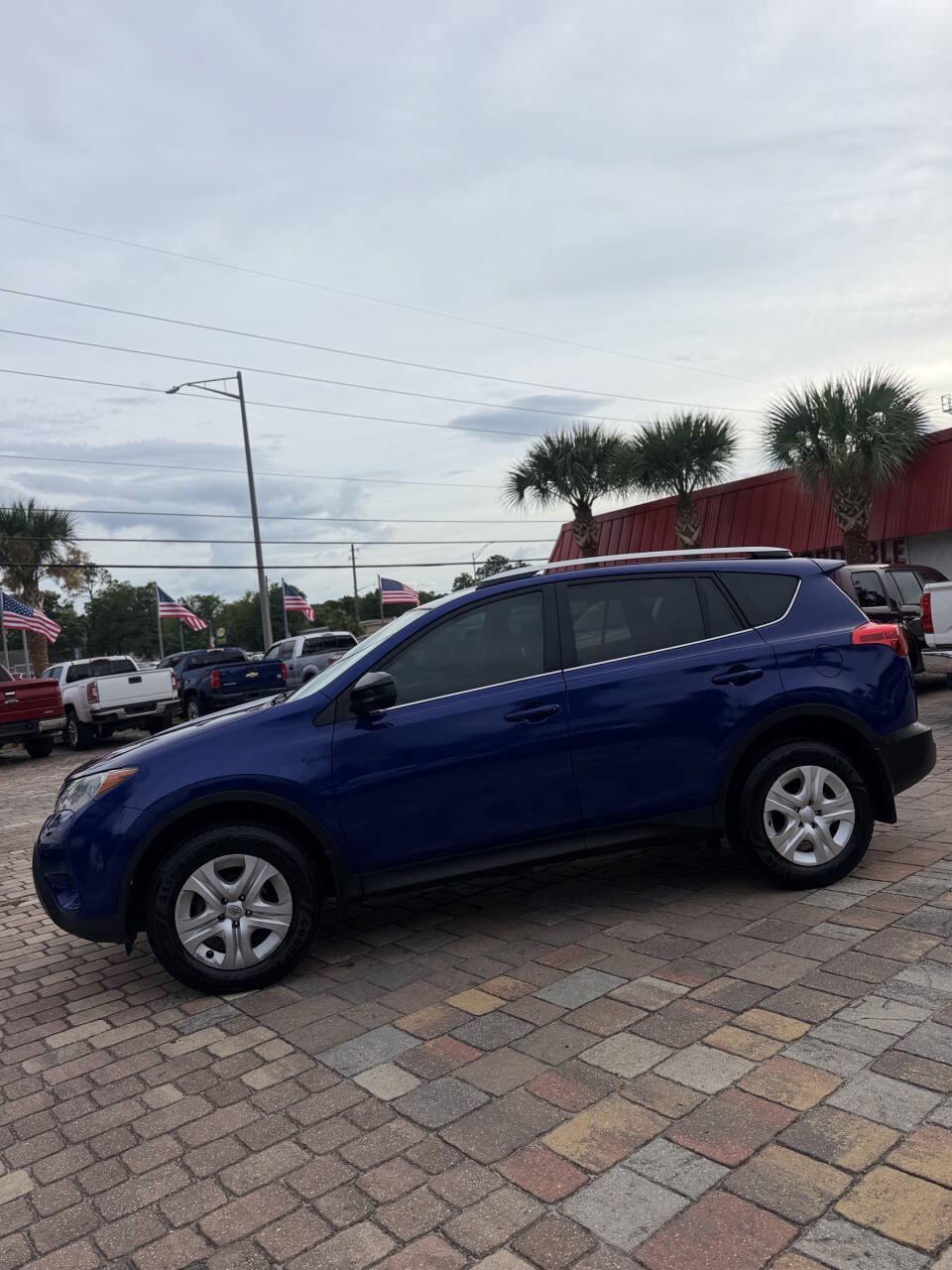 Used 2015 Toyota RAV4 LE FWD image 12