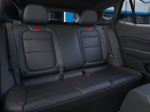 New 2026 Chevrolet Trax RS w/ Sunroof Package image 17