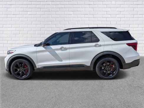 Used 2020 Ford Explorer ST w/ ST Street Pack AWD/4WD image 2