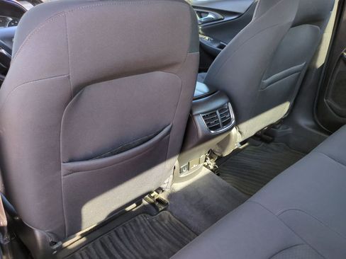 Used 2018 Chevrolet Malibu LT w/ Redline Edition image 23