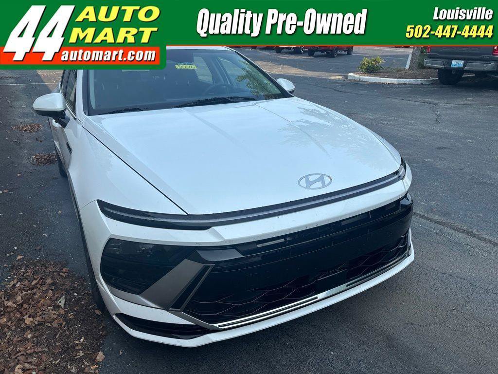 Used 2025 Hyundai Sonata SEL FWD image 1