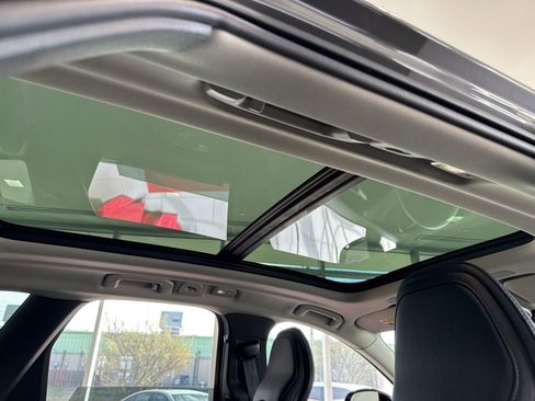 Used 2024 Volvo XC60 B5 Ultimate w/ Protection Package Premier image 45