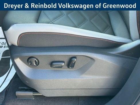 New 2026 Volkswagen Atlas Peak Edition image 28