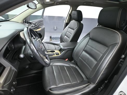 Used 2018 GMC Acadia Denali w/ Technology Package AWD/4WD image 24