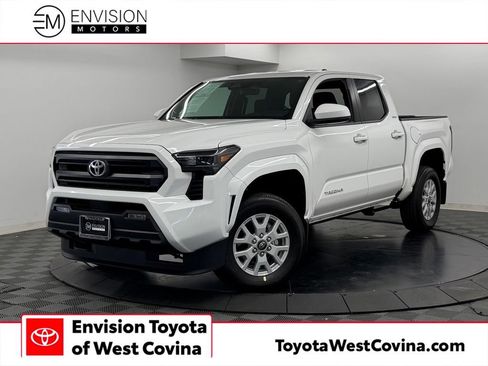 Used 2026 Toyota Tacoma SR5 AWD/4WD image 1