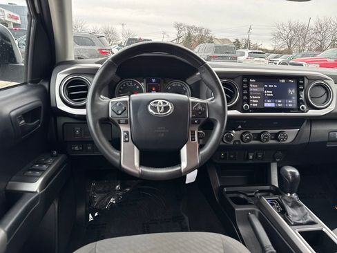 Used 2020 Toyota Tacoma SR5 image 13