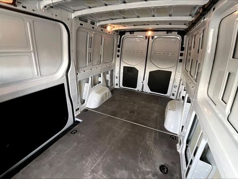 Used 2023 Mercedes-Benz Sprinter 2500 image 21