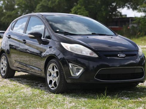 Used 2011 Ford Fiesta SES w/ 301A Rapid Spec Order Code FWD image 15