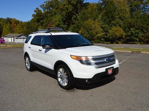 Used 2013 Ford Explorer XLT AWD/4WD image 61