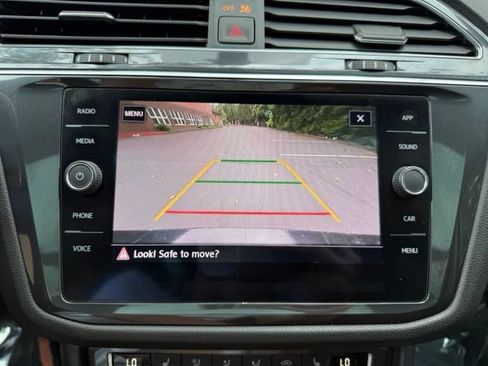 Used 2020 Volkswagen Tiguan S FWD image 18