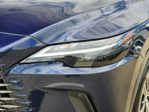 Certified 2025 Lexus RX 350 Premium w/ Accessory Package (Z1) FWD image 9