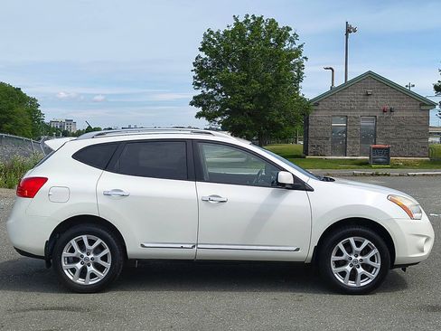 Used 2013 Nissan Rogue SL AWD/4WD image 8