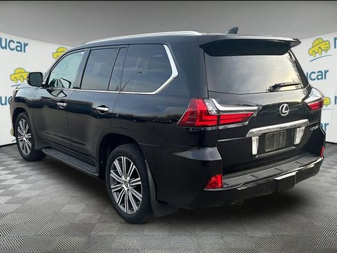 Used 2016 Lexus LX 570 4WD image 3
