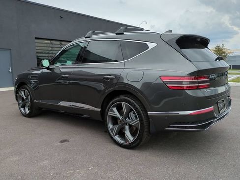 Certified 2025 Genesis GV80 3.5T Prestige AWD/4WD image 6