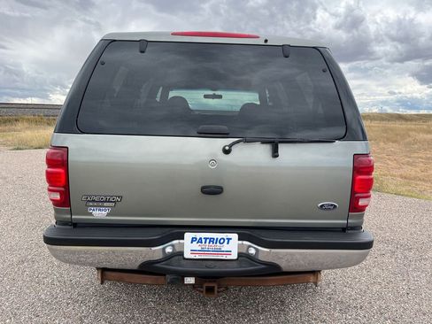 Used 1999 Ford Expedition XLT image 4