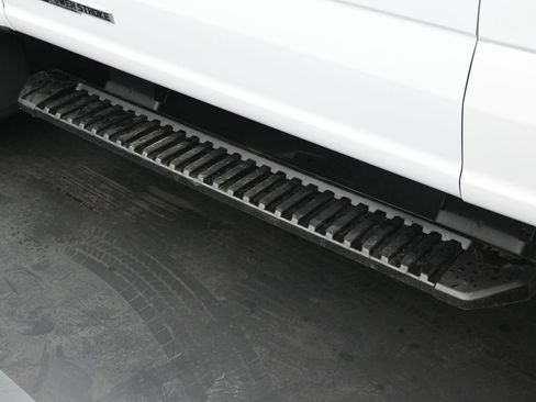 New 2025 Ford F450 XL w/ XL Chrome Package image 34