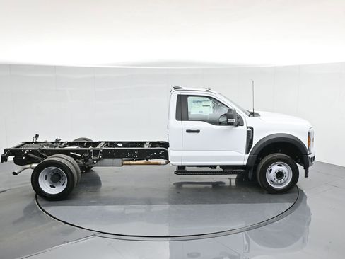 New 2025 Ford F550 XL image 32