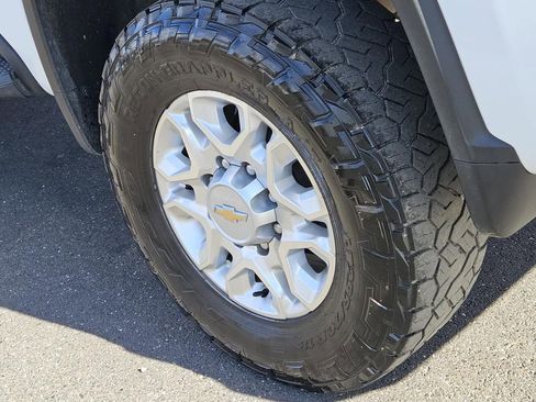 Used 2024 Chevrolet Silverado 2500 LTZ w/ LTZ Premium Package image 7