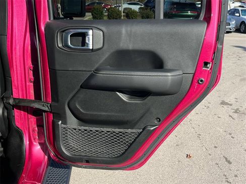 Used 2021 Jeep Wrangler Unlimited Sahara image 26