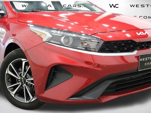 Used 2024 Kia Forte LXS image 39