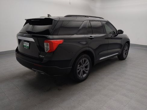 Used 2023 Ford Explorer XLT w/ Equipment Group 202A AWD/4WD image 10