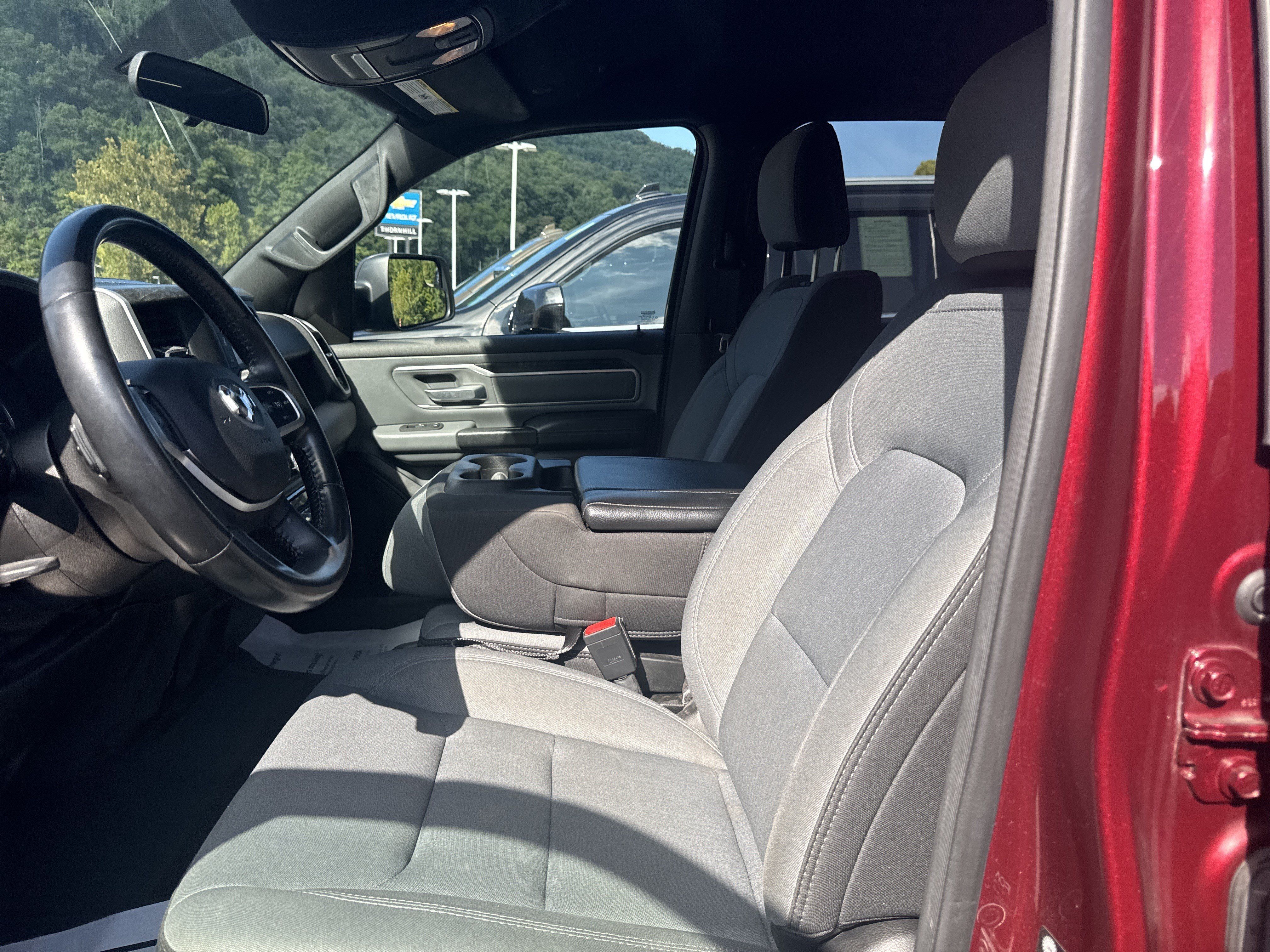 Used 2021 RAM 1500 Big Horn AWD/4WD image 12
