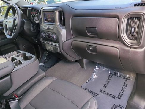 Certified 2025 Chevrolet Silverado 1500 Custom w/ LPO, Dark Essentials Package image 28