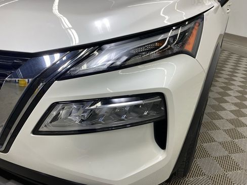 Used 2023 Nissan Rogue SV image 7