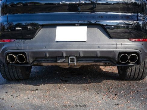 Used 2024 Porsche Cayenne S image 60