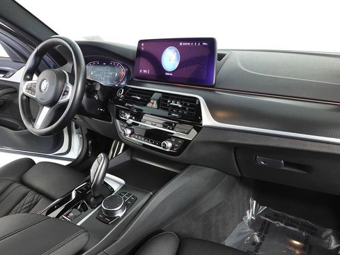 Certified 2023 BMW 540i w/ M Sport Package image 13