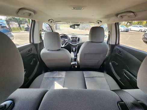 Used 2020 Chevrolet Sonic LT image 21