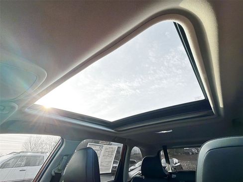 Used 2021 Subaru Forester Touring image 14