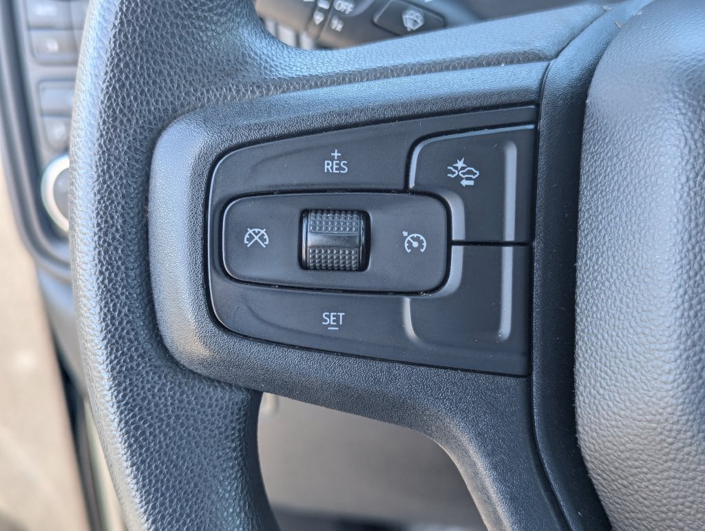 Used 2022 Chevrolet Silverado 1500 Custom AWD/4WD image 17