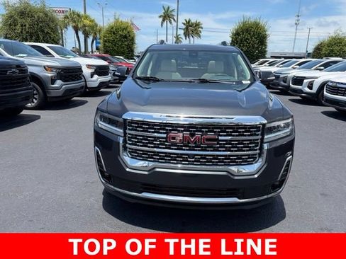 Used 2022 GMC Acadia Denali w/ Denali Ultimate Package FWD image 2
