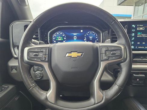 Used 2022 Chevrolet Silverado 1500 LTZ image 25