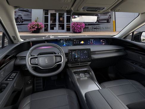 New 2026 Lincoln Nautilus Premier image 9