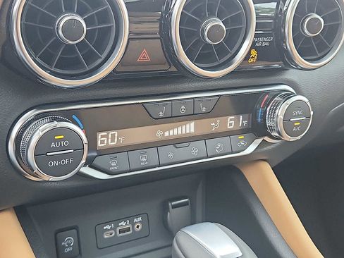 New 2025 Nissan Sentra SV w/ SV Premium Package image 16