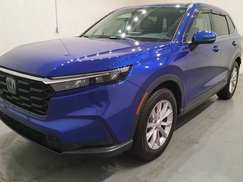 Used 2023 Honda CR-V EX-L image 3