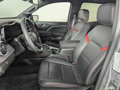 Used 2023 Chevrolet Colorado Z71 w/ Z71 Convenience Package 2 image 16