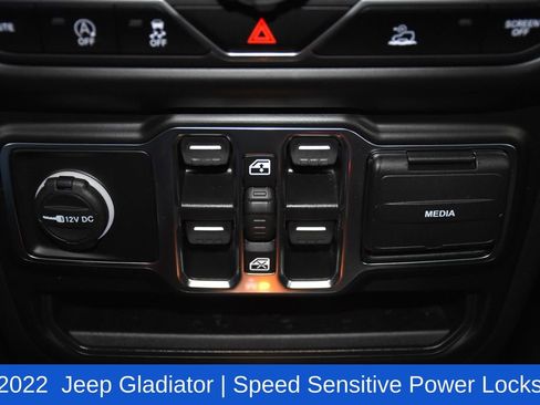 Used 2022 Jeep Gladiator Willys image 20