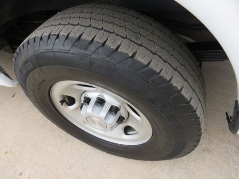 Used 2019 Chevrolet Express 2500 2500 Cargo Extended w/ Driver Convenience Package image 24