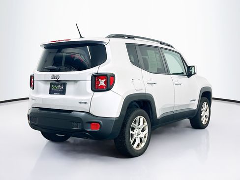 Used 2015 Jeep Renegade Latitude w/ Popular Equipment Group AWD/4WD image 9