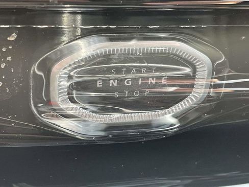New 2026 Jeep Grand Cherokee Altitude AWD/4WD image 37