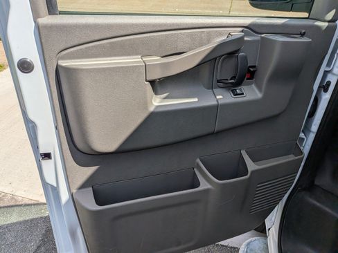 Used 2025 Chevrolet Express 2500 w/ Driver Convenience Package RWD image 24