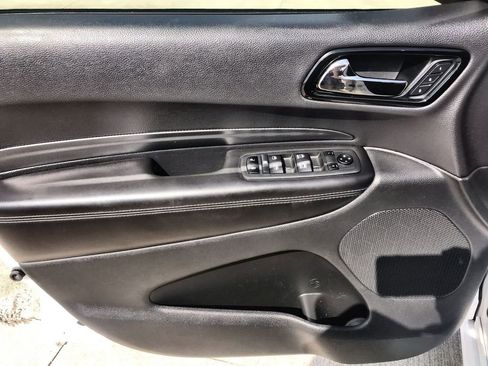 Used 2022 Dodge Durango GT image 13